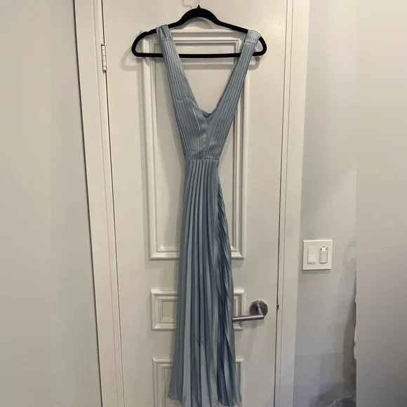 Aritzia Dress - Picture 2 of 5